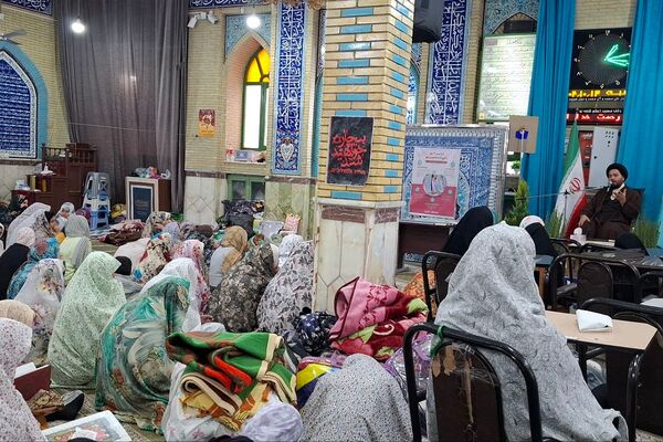 اعتکاف دانش‌آموزی مسجد اعظم قلعه‌نو