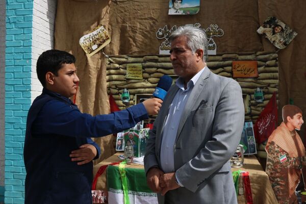 جشن اول مهر و زنگ ایثار در دبستان شهریار