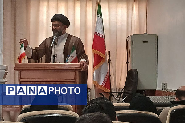 همایش تقدیر از دانش‌آموزان منتخب طرح‌های پژوهش سرای خواجه نصیرالدین طوسی شهرستان پیشوا