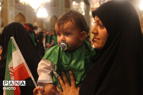 اجتماع شیرخوارگان حسینی در حرم مطهر رضوی