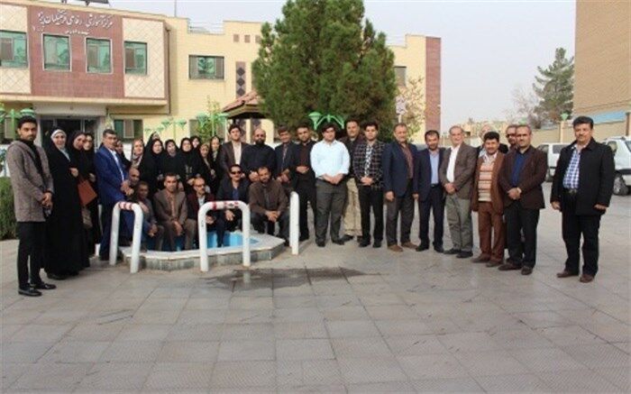بازدید علمی چهار روزه مدیران مدارس دیلم از مدارس استان یزد