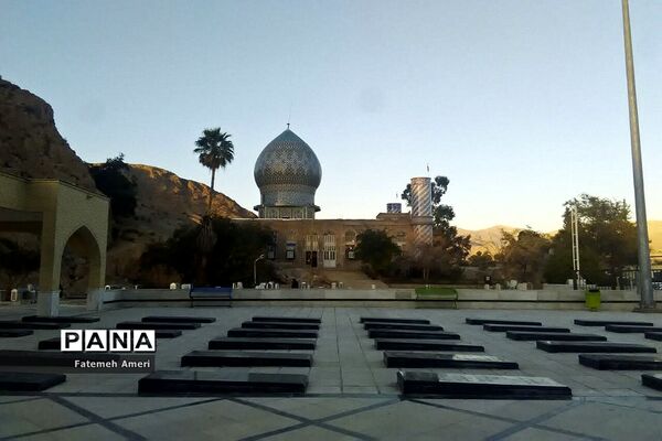 امام زاده پیرمراد (ع) و آرامگاه شهدای دفاع مقدس‎ داراب