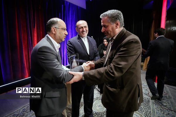 همایش سالروز کانون های فرهنگی و تربیتی