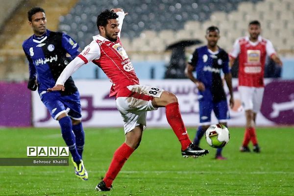 دیدار تیم‌های  پرسپولیس تهران  و  استقلال خوزستان