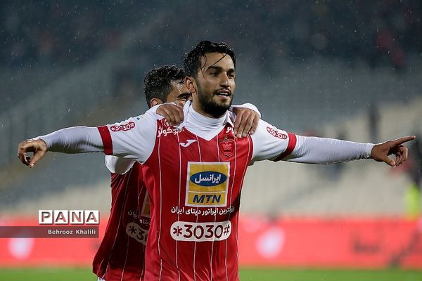 دیدار تیم‌های  پرسپولیس تهران  و  استقلال خوزستان