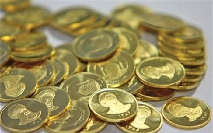 کاهش اندک نرخ دلار و افزایش قیمت سکه در معاملات امروز بازار