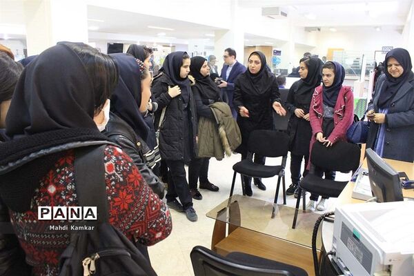 بازدید دانش آموزان پیشتاز آذربایجان شرقی از سازمان تامین اجتماعی
