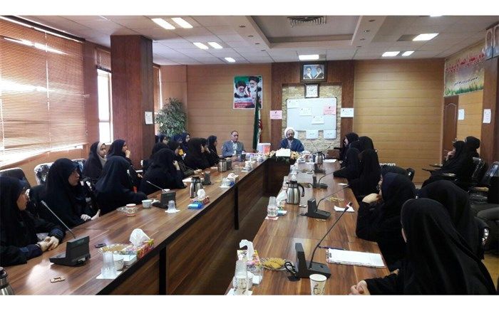 مجلس دانش آموزی تمرین دموکراسی برای دانش آموزان است