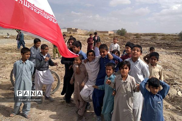 کلنگ زنی مدرسه 12 کلاسه شهدای ایران خودرو  در منطقه لار ناحیه یک زاهدان