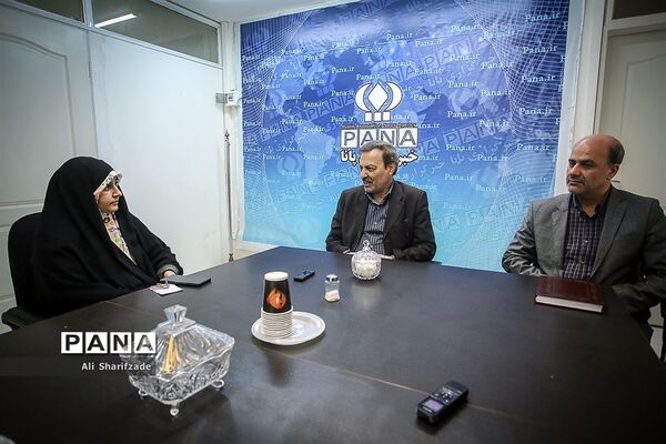 حضور معاون آموزش متوسطه آموزش و پرورش در خبرگزاری پانا