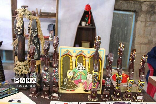دومین بازارچه خیریه نوروز و لبخند در شهرستان بیرجند