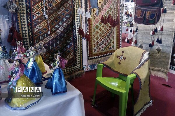 دومین نمایشگاه صنایع دستی ریحانه النبی  در شهرستان مهر استان فارس