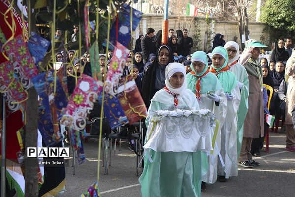 جشن نیکو کاری در مدارس شیراز