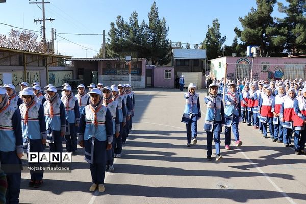 مراسم سپاس مربی در دبیرستان پیرایش نیشابور