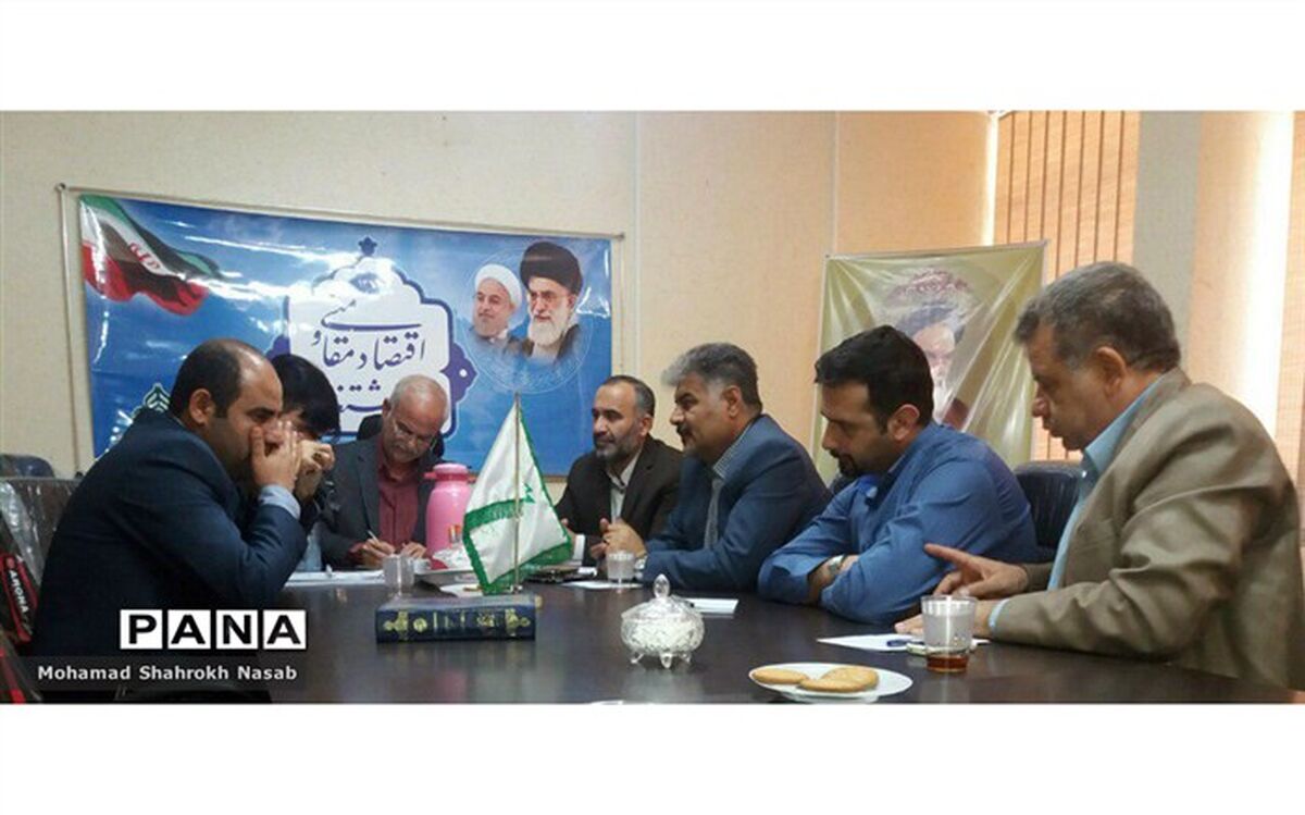 نشست نواحی 4گانه اهواز در خصوص روز درخت کاری و جشن نیکوکاری برگزار شد