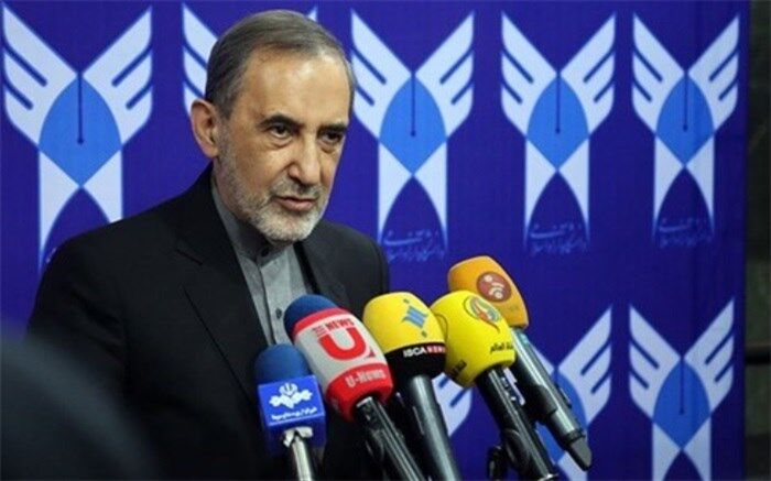 ولایتی استعفای رهبر از ریاست دانشگاه آزاد را تکذیب کرد