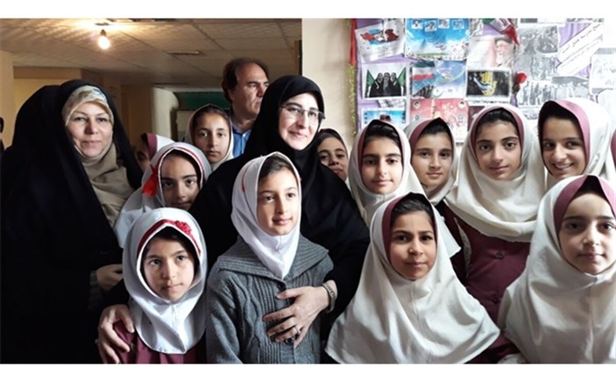معاون ابتدایی وزیر آموزش و پرورش: تلاش فرهنگیان سرپل ذهاب باعث برگشت سریع دانش‌آموزان به مدرسه و زندگی شد