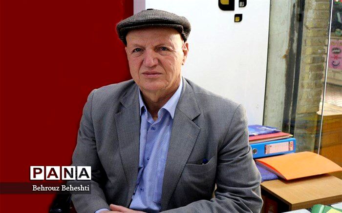 رئیس اتاق اصناف استان سمنان:  28 نفر در قالب 14 تیم در سطح استان سمنان نظارت و پایش بازار را بر عهده دارند
