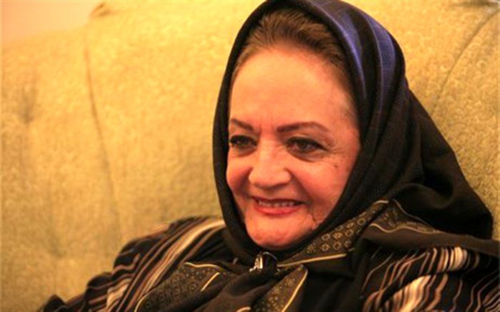 انتقاد فرزند شهلا ریاحی از یک بی‌اخلاقی