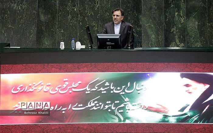 آخوندی : به عنوان بالاترین مسئول حمل و نقل کشور از هرگونه رنج به مردم پوزش می‌خواهم