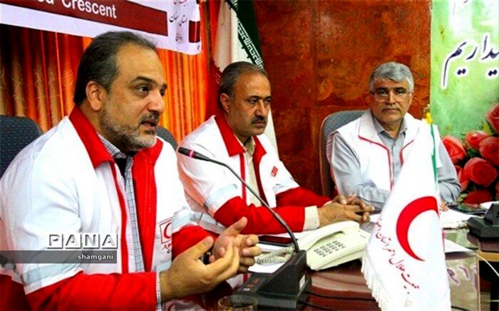 هلال احمر استان اصفهان با حدود 40 پایگاه امداد و نجات ثابت در ایام نوروز کمک رسانی  می کند