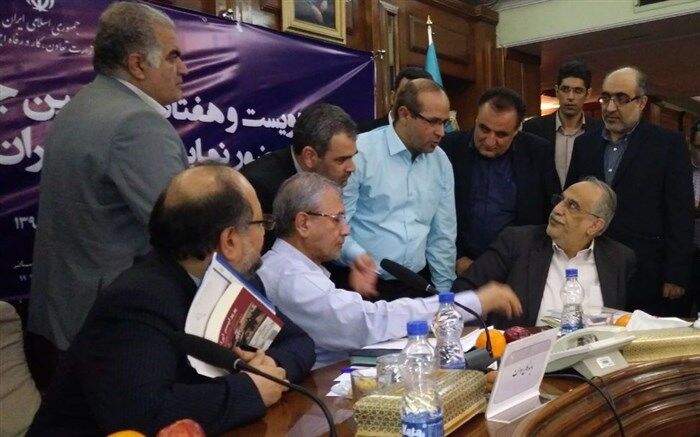 طولانی‌ترین مذاکرات سال؛ تعیین دستمزد 97 همچنان در هاله‌ای از ابهام