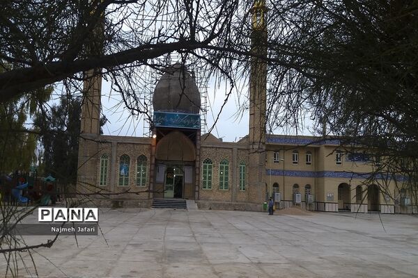 مرمت  امامزاده شاه فرج الله و شاه حبیب الله در حاجی آباد فارس