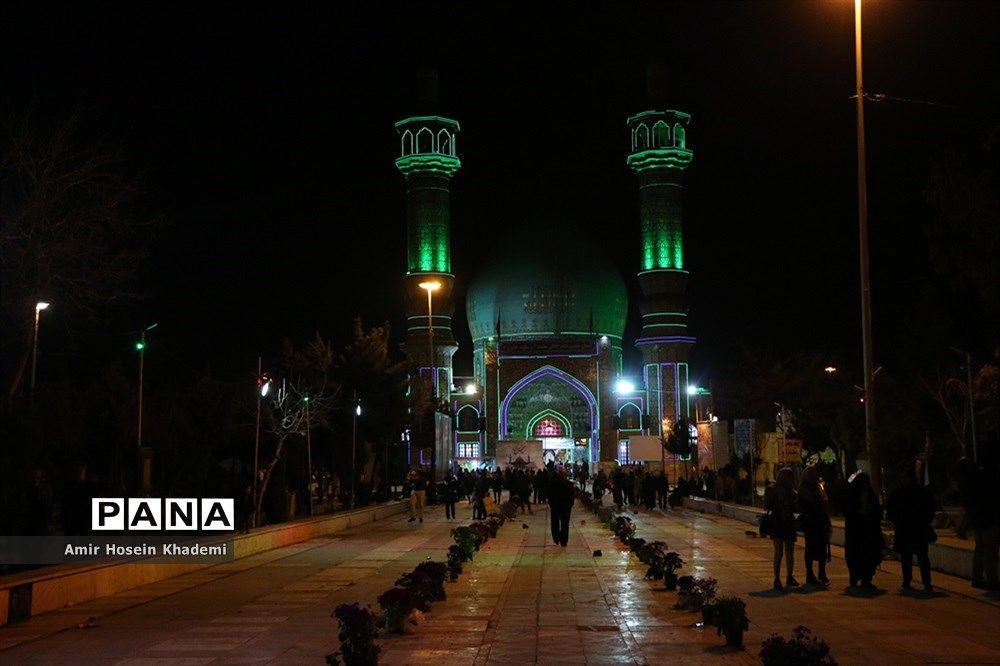 لحظه تحویل سال در جوار امامزادگان