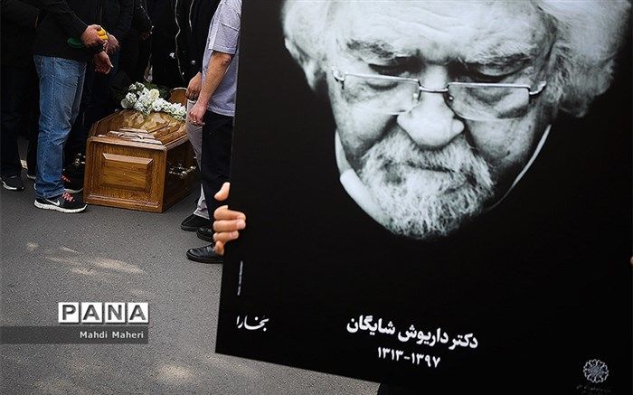 مردی که از دنیای واقعیت گریخت و به آسمان حقیقت پیوست