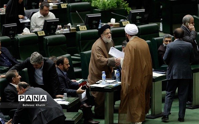 سخنان موافقان استیضاح وزیر جهاد در صحن علنی مجلس