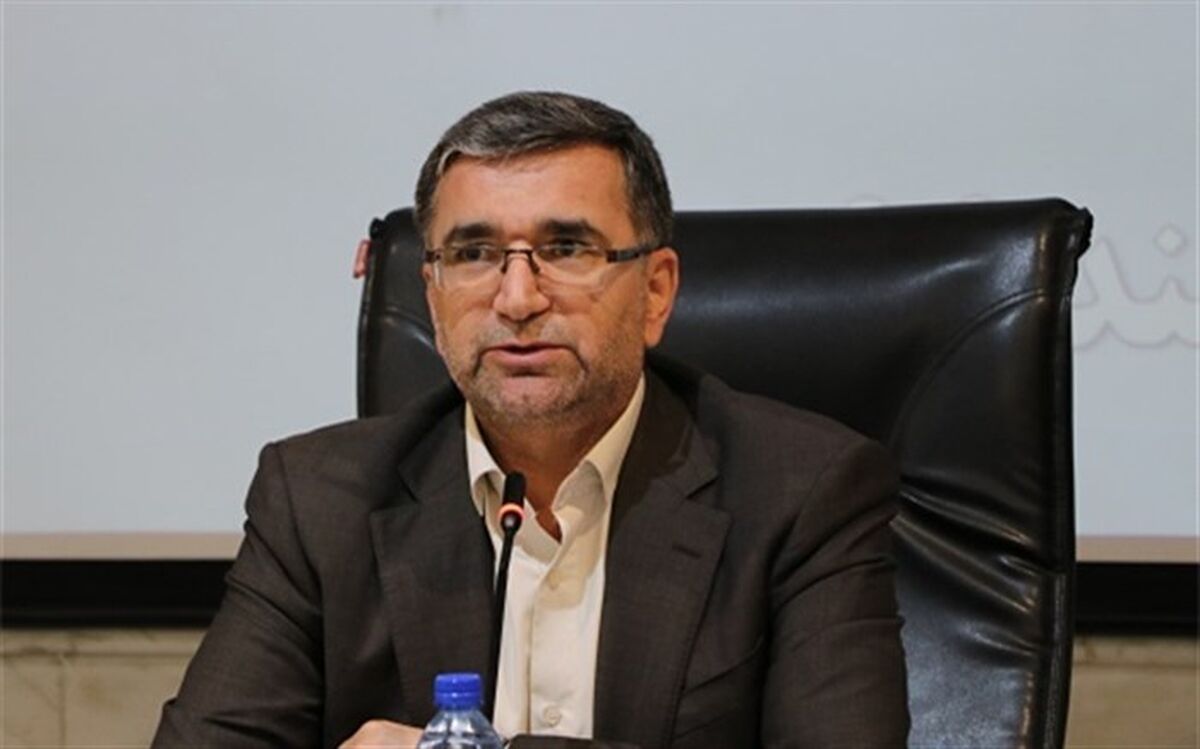 بزرگداشت مقام معلم تنها در هفته معلم کافی نیست