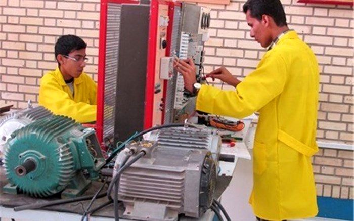 مدیرکل کاردانش آموزش و پرورش اعلام کرد: تقویت آموزش‌های مهارتی با استفاده از تجربیات بین‌المللی