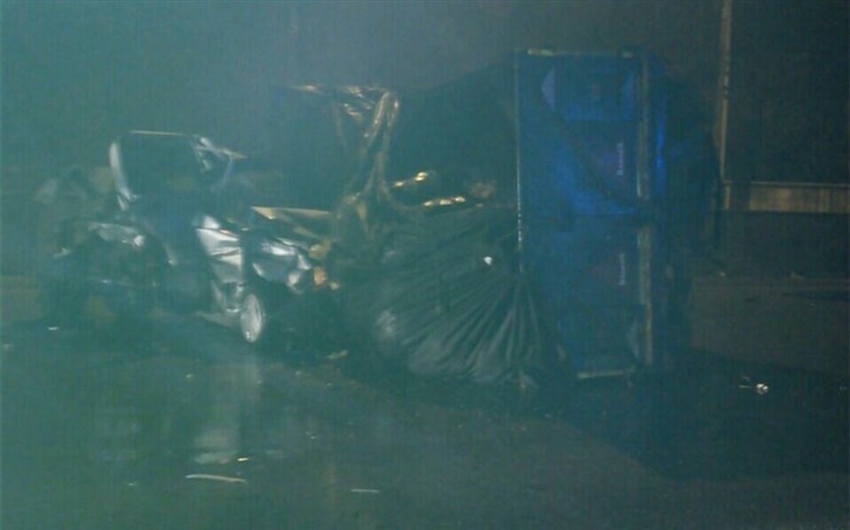 برخورد دو پراید با خاور واژگون‌شده ۹ مصدوم داشت