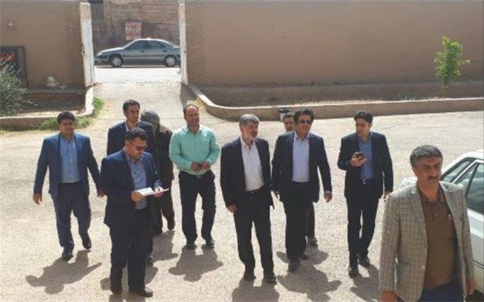 نماینده مردم یزد و اشکذر در مجلس شورای اسلامی از ستاد اسکان فرهنگیان زارچ بازدید کرد