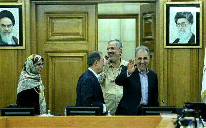 اصرار اعضای شورای شهر تهران  بر تداوم کار نجفی
