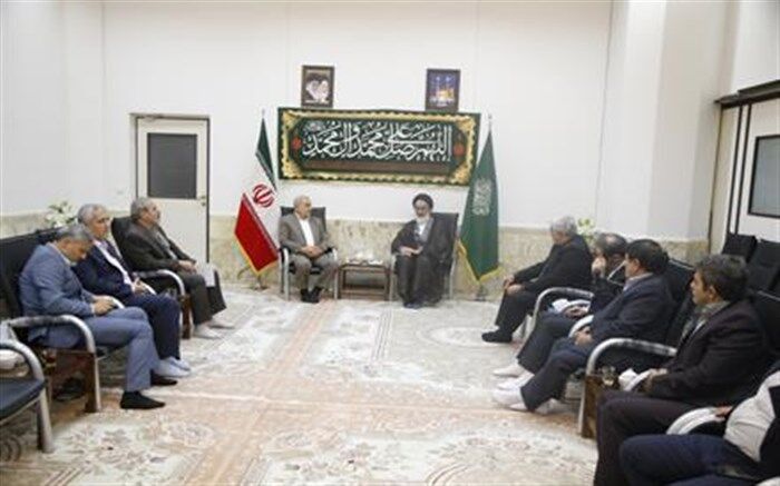 تولیت آستانه مقدس حضرت معصومه (س): القای ناامیدی در کشور ناشی از کم تقوایی است
