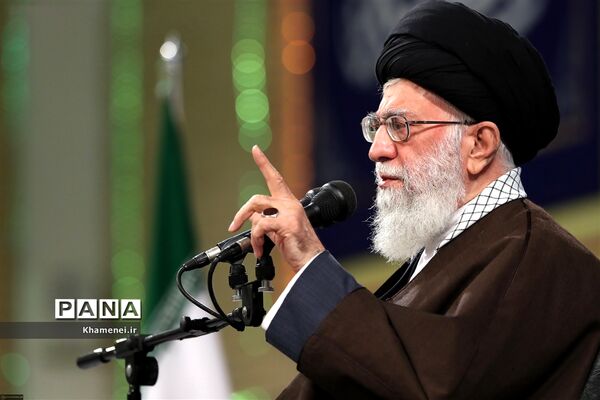 دیدار مسئولان نظام و سفرای کشورهای اسلامی با مقام معظم رهبری