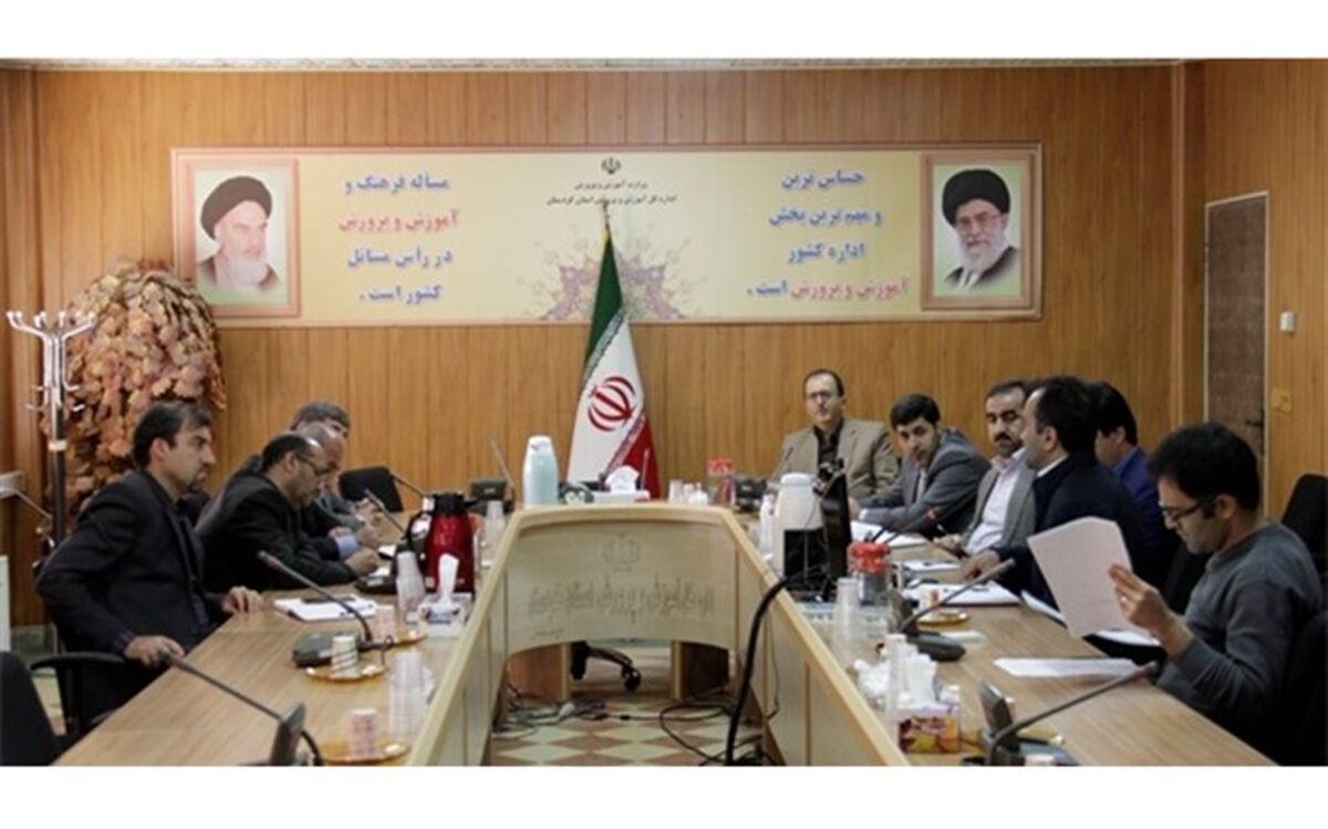 معاون پژوهش ، برنامه ریزی و نیروی انسانی آموزش و پرورش کردستان :  ۲۱۶ میلیون تومان اعتبار برای هوشمند سازی مدارس استان ابلاغ شد