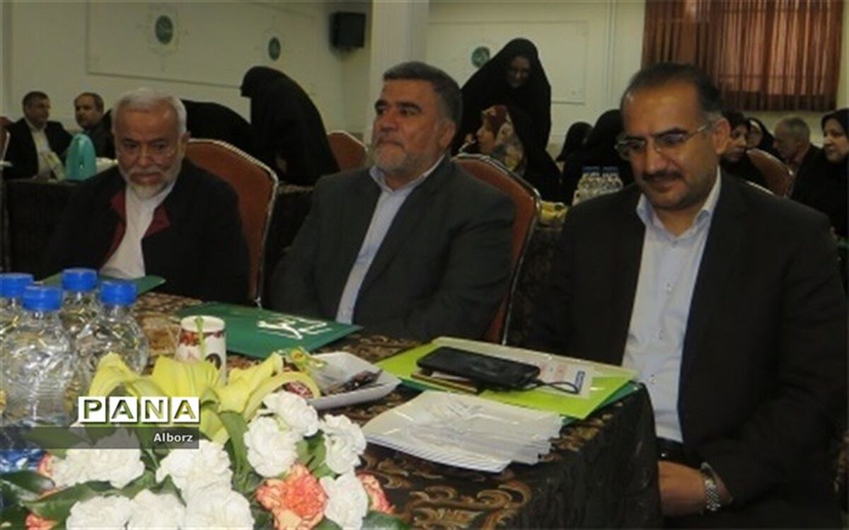 ارتقا کیفیت مدارس شاهد متناسب با فرهنگ بومی  استان ها