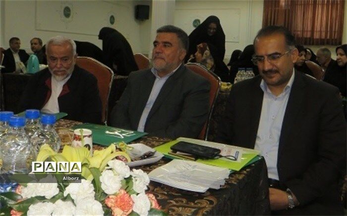 ارتقا کیفیت مدارس شاهد متناسب با فرهنگ بومی  استان ها