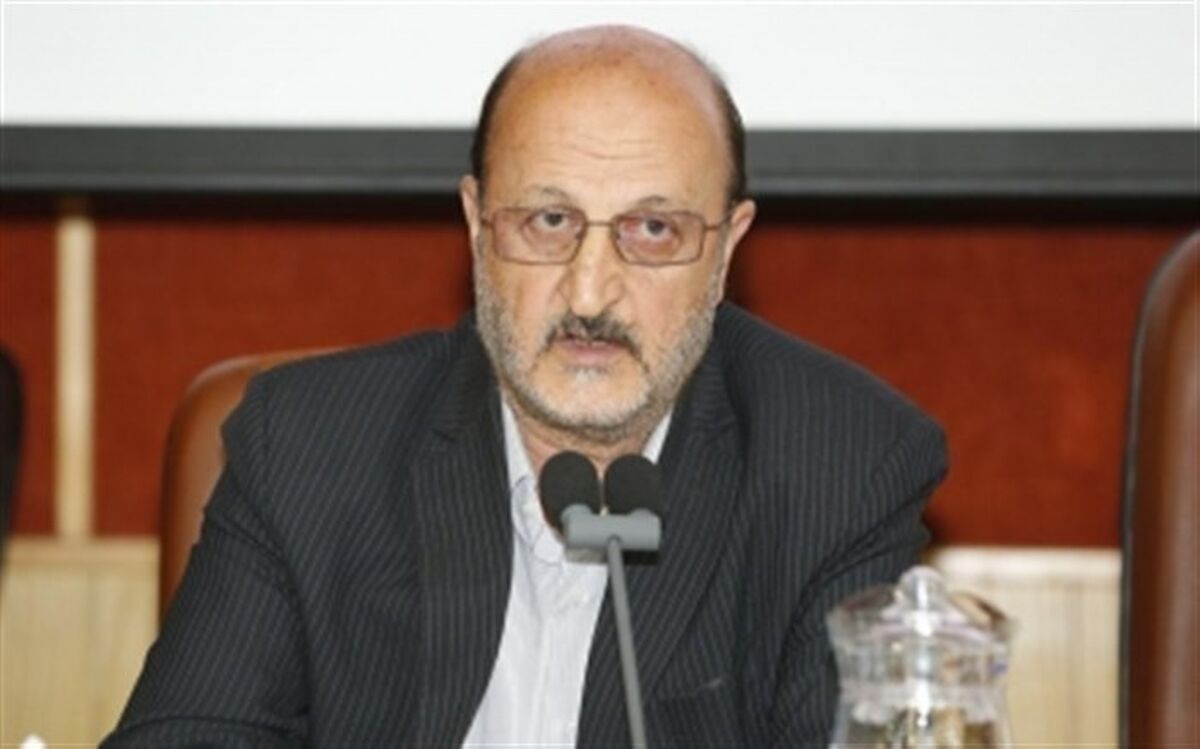 شعار سال در راستای تحقق سیاست های اقتصاد مقاومتی است