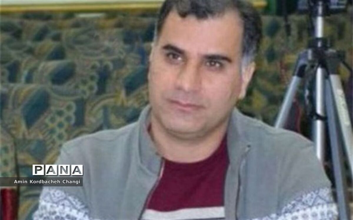 فیلمساز فرهنگی پاکدشت:مدراس بیش از حد خود را در چارچوب کتب درسی گرفتار کرده‌اند