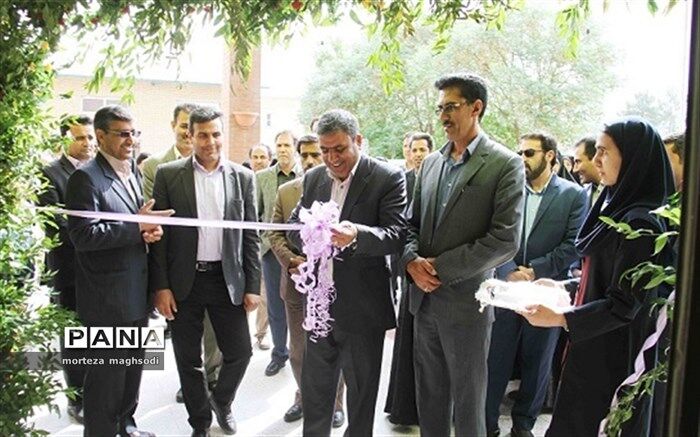 افتتاح نمایشگاه تخصصی مهارت های هنرستان های فنی و حرفه ای و کاردانش