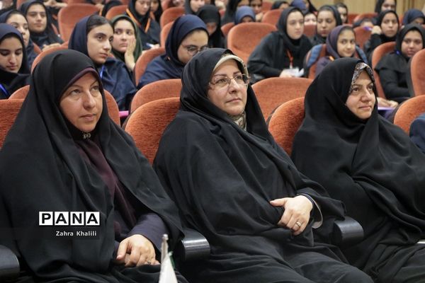 برگزاری نهمین دوره مجلس دانش آموزی استان فارس در شیراز