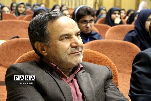 برگزاری نهمین دوره مجلس دانش آموزی استان فارس در شیراز