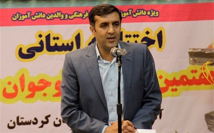 معاون تربیت بدنی و سلامت آموزش و پرورش کردستان خبر داد:  راهیابی 4 هزار و 512 اثر دانش آموز استان به مرحله استانی جشنواره نوجوان سالم