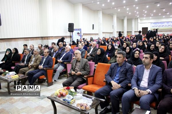 اختتامیه اولین جشنواره قصه گویی ویژه مربیان پیش دبستانی آموزش و پرورش ناحیه 2 ارومیه