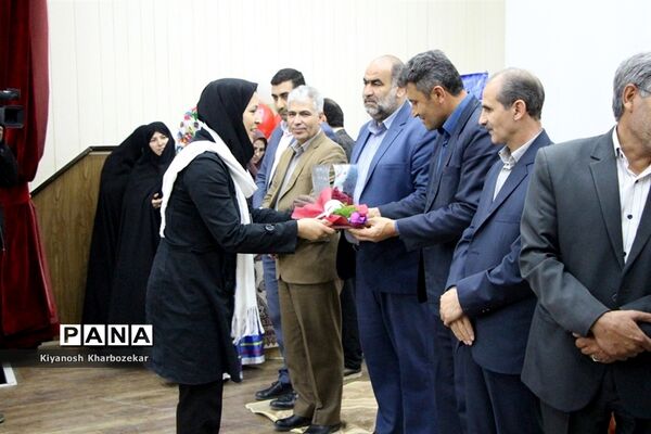 اختتامیه اولین جشنواره قصه گویی ویژه مربیان پیش دبستانی آموزش و پرورش ناحیه 2 ارومیه