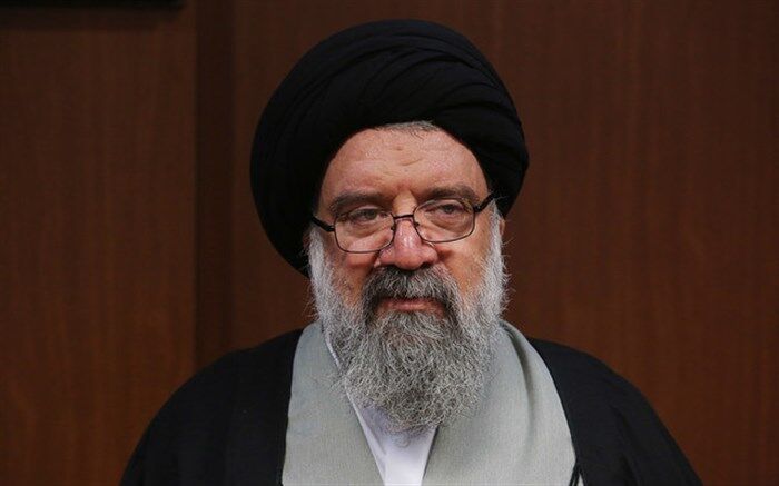 احمد خاتمی:  بنای عقب‌ نشینی از سوریه وجود ندارد