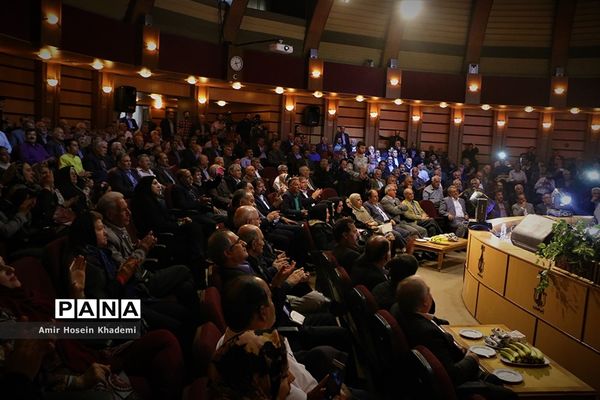 آیین تجلیل از بازنشستگان شهرداری کرج